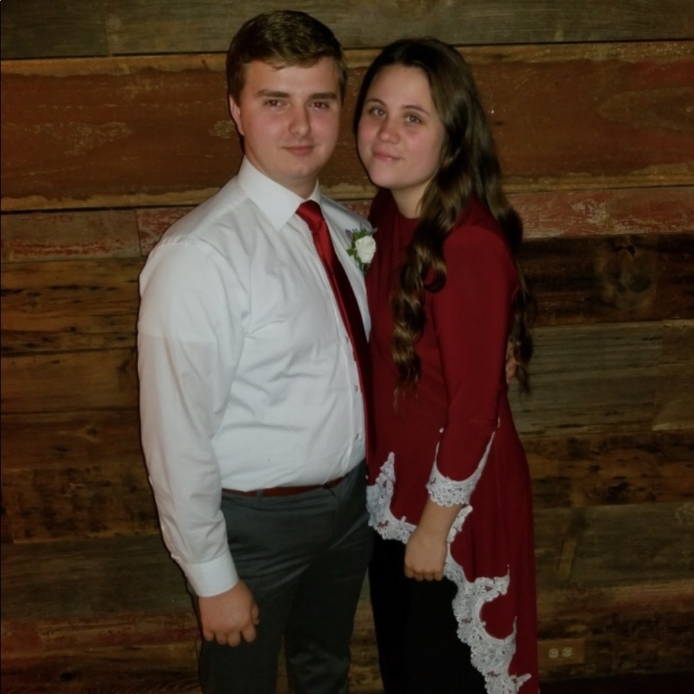 Meet your Posher, Kayley! - Picture 4 of 4